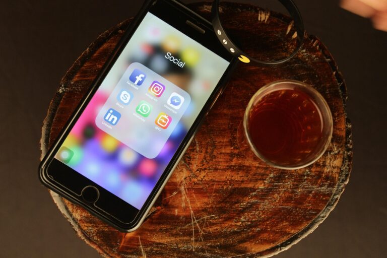 smartphone, screen, social media, apps, media, network, social media, social media, social media, social media, social media